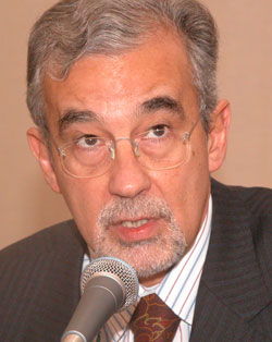 Ambassador Carlos <b>Antonio da Rocha</b> Paranhos. Photo: F. Dejon/ENB - news20051107